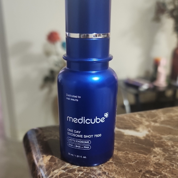 Blue One Day Exosome Shot 7500 - Picture 4 of 5